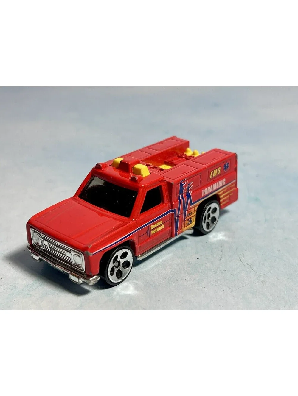 Hot Wheels EMS Paramedic Rescue Ranger Network Truck Red Die Cast 1:64